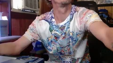 Nelson or ComicKing and sometime Peachy143 online show from 21, 12, 2025