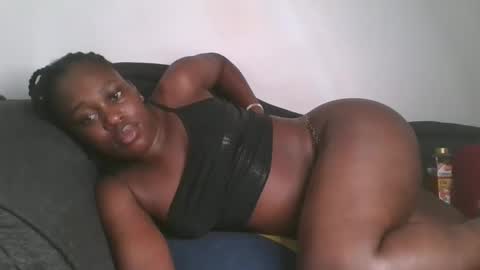 Snapshot of comicalcara chatting on 13, 2, 2025 Cara online show from 13, 2, 2025