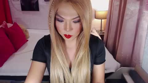 Snapshot of commanderofsexx chatting on 4, 7, 2026 QUEEN SABRINA online show from 4, 7, 2026