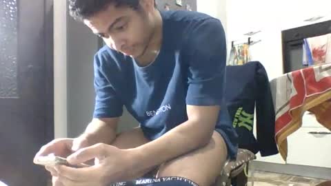 comobailamioso online show from 18, 11, 2025