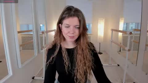 Snapshot of compote__ chatting on 20, 9, 2025 Polly online show from 20, 9, 2025