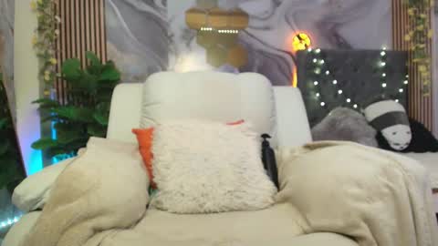 Snapshot of concubine_princess chatting on 3, 8, 2026 Ariane... online show from 3, 8, 2026