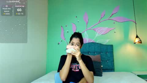 Snapshot of connie_bell chatting on 17, 10, 2025 C O N N I E online show from 17, 10, 2025