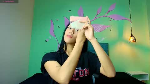 Snapshot of connie_bell chatting on 3, 11, 2025 C O N N I E online show from 3, 11, 2025