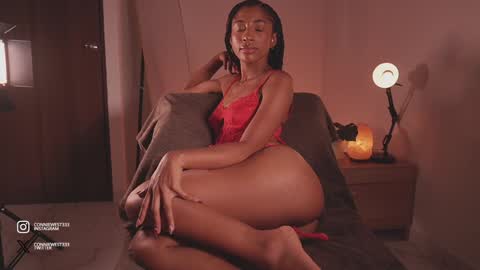   independent model online show from 15, 12, 2024