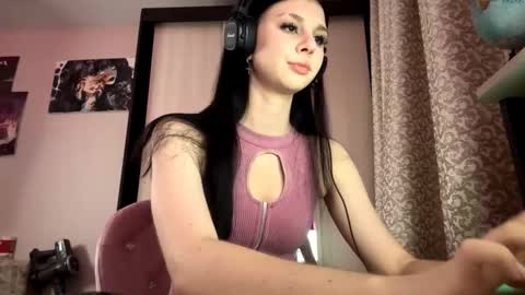 Snapshot of constancefeusier chatting on 26, 10, 2025 Isabella online show from 26, 10, 2025