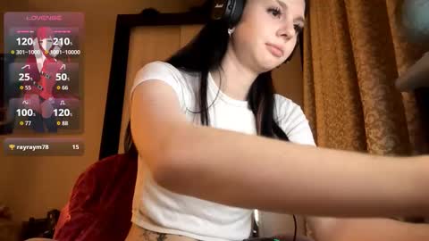 Snapshot of constancefeusier chatting on 28, 11, 2025 Isabella online show from 28, 11, 2025