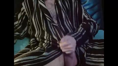 Snapshot of coolbreeze420842217 chatting on 4, 11, 2025 coolbreeze420 online show from 4, 11, 2025