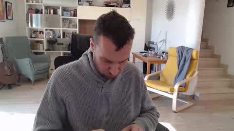 Snapshot of coolnerdguy79 chatting on 14, 12, 2025 coolnerdguy79 online show from 14, 12, 2025