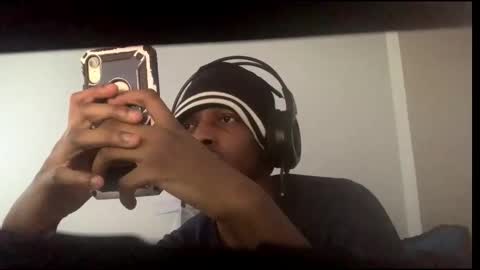 Snapshot of coolvibes69 chatting on 13, 12, 2025 coolvibes69 online show from 13, 12, 2025