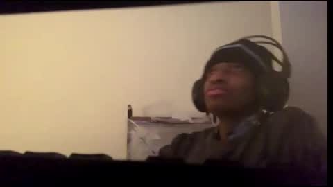 Snapshot of coolvibes69 chatting on 16, 12, 2025 coolvibes69 online show from 16, 12, 2025