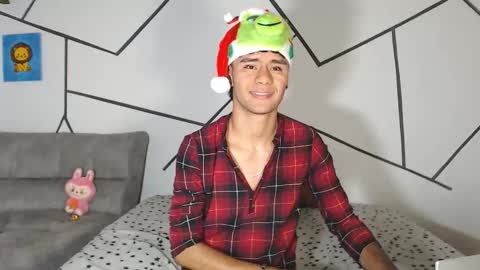 Snapshot of cooper_shiro chatting on 14, 12, 2025 shiro online show from 14, 12, 2025