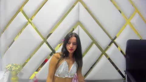 Snapshot of cooperemma_ chatting on 20, 12, 2024 CooperEmma online show from 20, 12, 2024