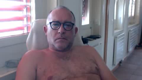 Snapshot of coquin369 chatting on 26, 7, 2026 Coquin369 online show from 26, 7, 2026