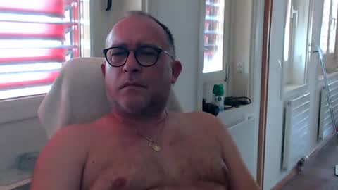 Snapshot of coquin369 chatting on 4, 8, 2026 Coquin369 online show from 4, 8, 2026