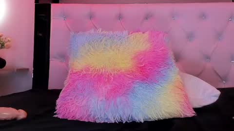 Snapshot of corachandler chatting on 28, 2, 2025 Cora online show from 28, 2, 2025