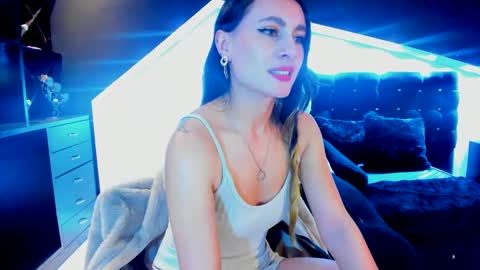 Coral  online show from 10, 2, 2025