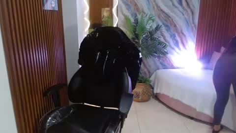 Snapshot of corall_tay1 chatting on 12, 5, 2026 corall_tay1 online show from 12, 5, 2026