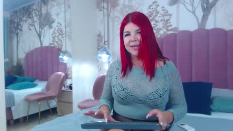 corineray online show from 25, 11, 2025