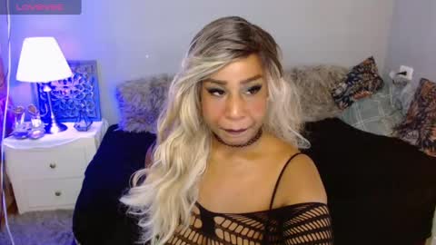 CORINNDUPONT online show from 25, 1, 2025