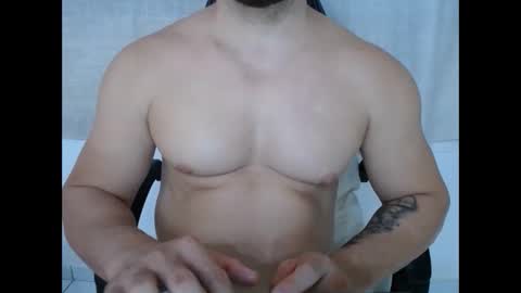 Snapshot of corolaxxl chatting on 2, 12, 2025 corolaxxl online show from 2, 12, 2025