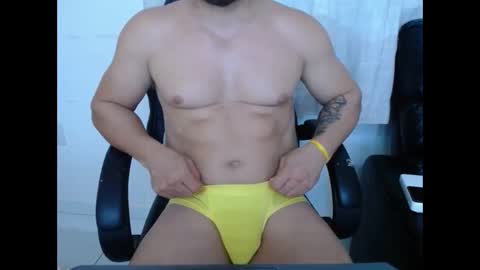 Snapshot of corolaxxl chatting on 4, 3, 2026 corolaxxl online show from 4, 3, 2026