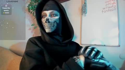 cos_operator online show from 30, 10, 2025