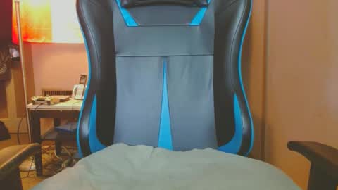 Snapshot of cosmicjones88 chatting on 9, 3, 2025 cosmicjones88 online show from 9, 3, 2025