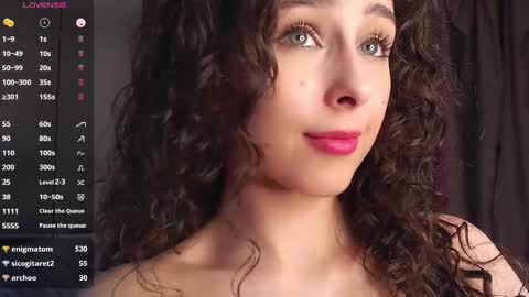 Snapshot of cosmos_baby chatting on 12, 3, 2025 Luna online show from 12, 3, 2025