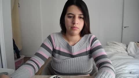 Snapshot of costantine_helena24 chatting on 8, 1, 2025 costantine helena24 online show from 8, 1, 2025