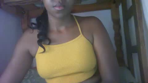 Snapshot of couleur_vanille chatting on 30, 1, 2025 couleur_vanille online show from 30, 1, 2025