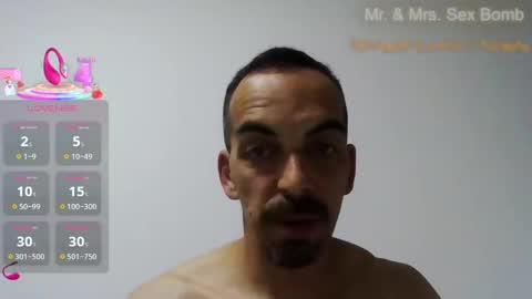 Snapshot of couple2021iam chatting on 12, 10, 2025 Alone online show from 12, 10, 2025