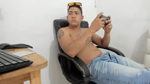 Snapshot of couple_fantasy30 chatting on 11, 1, 2025 Nikol y tomy online show from 11, 1, 2025