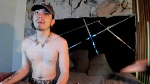 Snapshot of couple_in_heat_ chatting on 18, 2, 2026 couple_in_heat_ online show from 18, 2, 2026