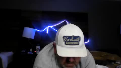 Snapshot of couple_pleaser1 chatting on 30, 11, 2025 Ieathairytacos online show from 30, 11, 2025