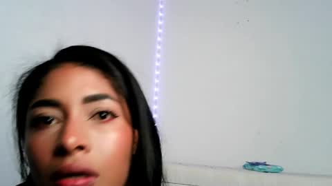 coupleeswetthott online show from 10, 4, 2026