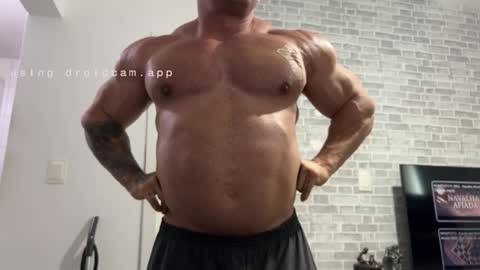 couplemuscle40 online show from 19, 5, 2026