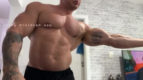 couplemuscle40 online show from 26, 5, 2026