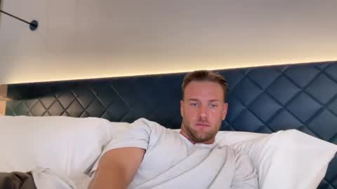 Courtney online show from 8, 3, 2025