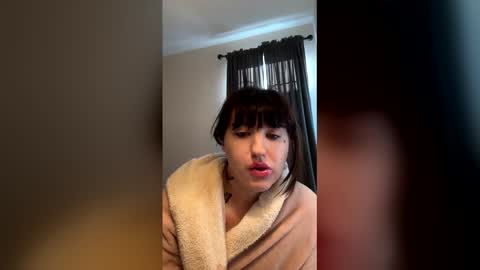 courtneysinclair43 online show from 7, 4, 2026