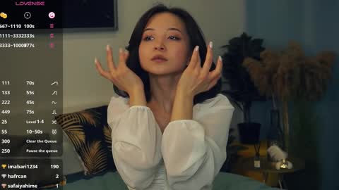 Snapshot of coventinaashfield chatting on 1, 3, 2025 Yui online show from 1, 3, 2025