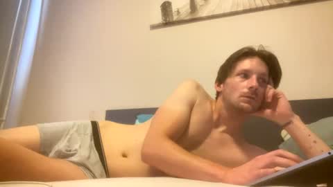 Snapshot of cowen_24 chatting on 14, 7, 2026 cowen_24 online show from 14, 7, 2026