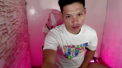 Snapshot of coxckydale chatting on 3, 11, 2025 coxckydale online show from 3, 11, 2025