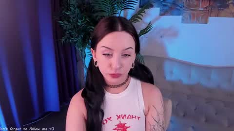 Snapshot of coy_emo_princess chatting on 23, 7, 2026 coy_emo_princess online show from 23, 7, 2026