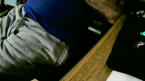 coyote017 online show from 28, 2, 2025