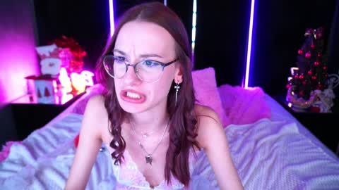 cozymell online show from 1, 1, 2025