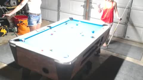 Cpl2Thrpl online show from 27, 9, 2025