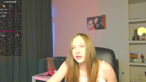 Snapshot of cravelucy chatting on 19, 2, 2026 lucy online show from 19, 2, 2026