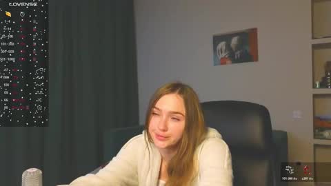 Snapshot of cravelucy chatting on 1, 3, 2026 lucy online show from 1, 3, 2026