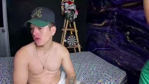 Snapshot of crazy_acouple_donpillo chatting on 20, 12, 2024 crazy_acouple_donpillo online show from 20, 12, 2024